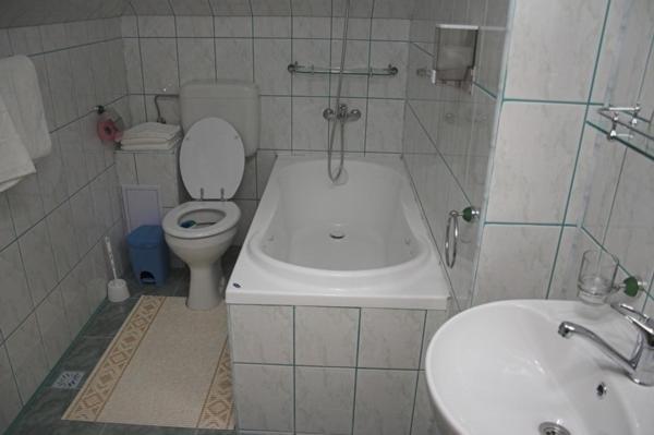 Pensiunea Turistica Delmonte Holiday Hotell Sinaia Rum bild